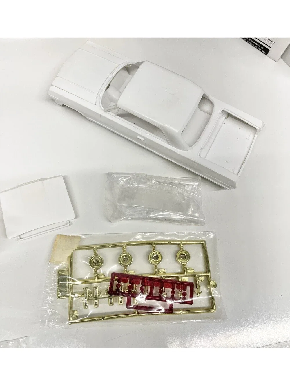 Revell 85-2176 63 Chevy Impala SS Lowrider 2n1 1:25 Model Kit Open Box